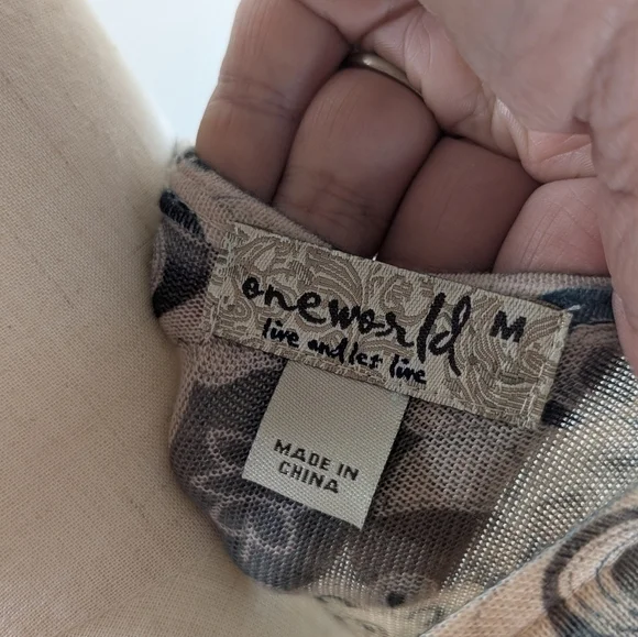 ONE WORLD Women's Size Medium Multicolor Patterned Tunic with Green Lace Hem - Picture 9 of 12